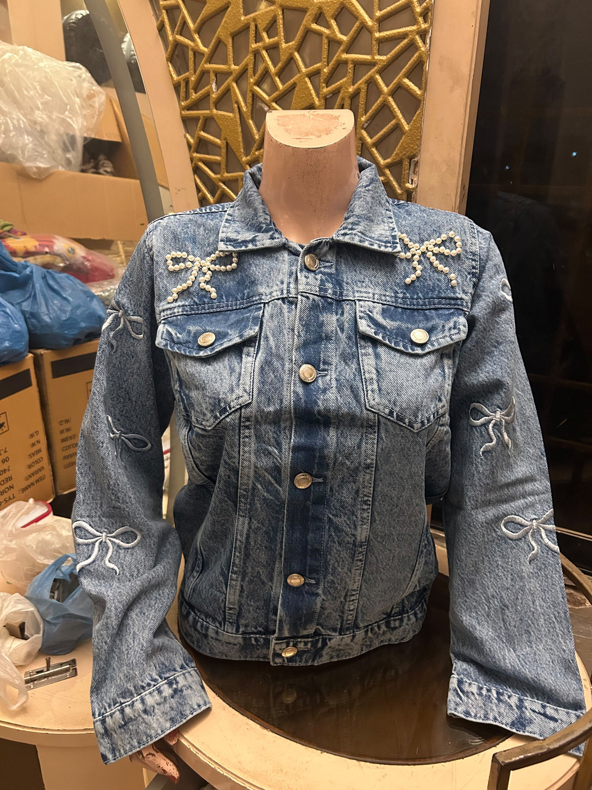 Bow jacket pearls