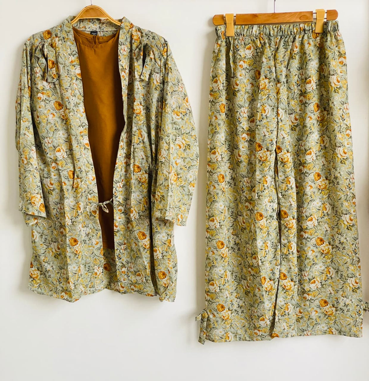 Inner gown trouser bow style 💝